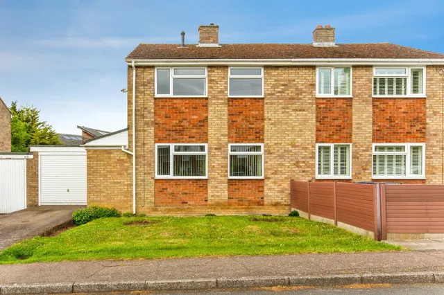 Hamlet Close, Huntingdon, PE29, photo 1