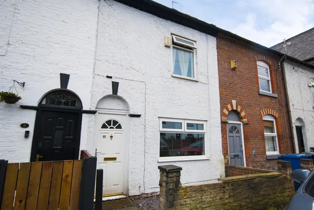 Kersal Road, Prestwich, M25, photo 1