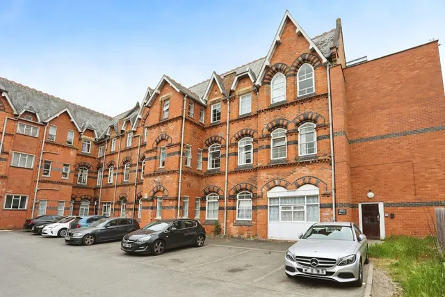 Grosvenor Gate, Leicester, LE5, photo 1