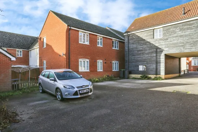 Cormorant Drive, Stowmarket, Suffolk, IP14, photo 1