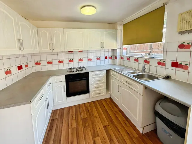 Photo 3 — Willonholt, Ravensthorpe, Peterborough, PE3