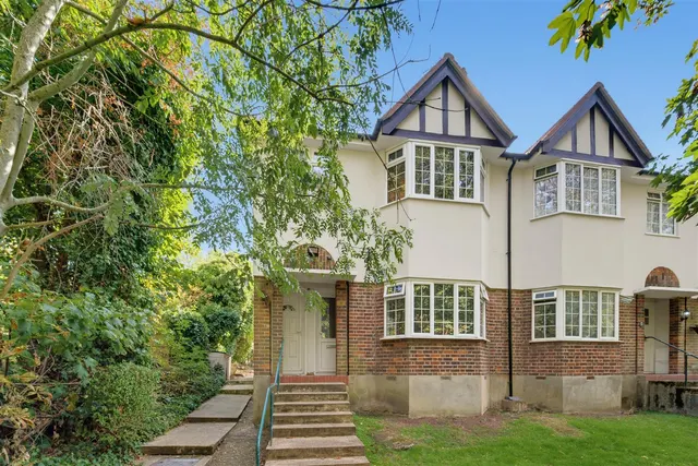 Church Road, Hanwell, photo 1