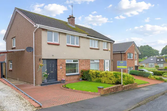 Cunningham Road, Stenhousemuir, FK5 4HH, photo 1
