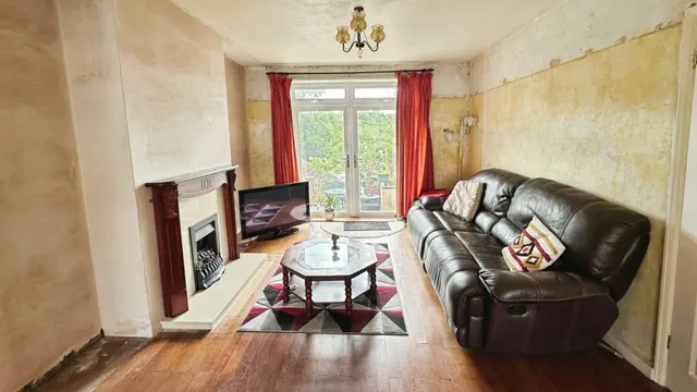 Photo 3 — Ridgeway Road, Bristol