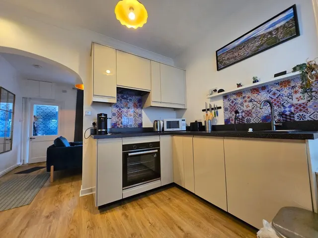 Family Home Dawlish, EX7, photo 3