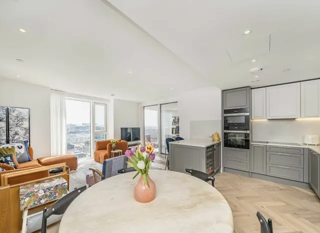 Bridgewater Avenue, Fulham, SW6, photo 2