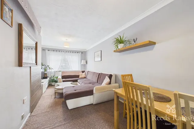 Lowood Lane, Birstall, WF17, photo 2