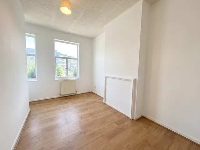 Photo 3 — Cockfosters Road EN4