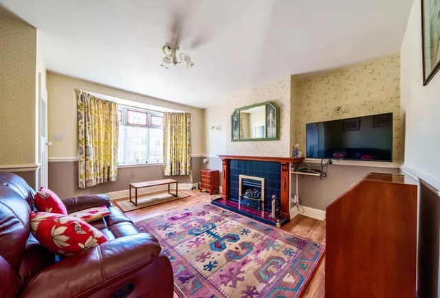 Southmead Road, Westbury-on-trym, BS10, photo 3