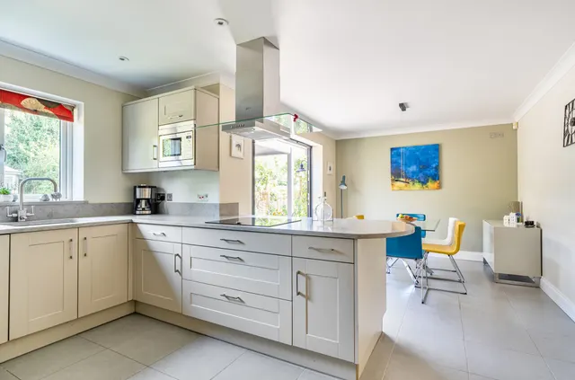 Broad Road, Hambrook, PO18, photo 3