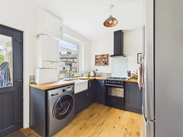 Photo 2 — Skipton Road, Bradley, BD20