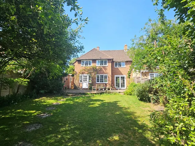Newenham Road, Great Bookham, KT23, photo 2