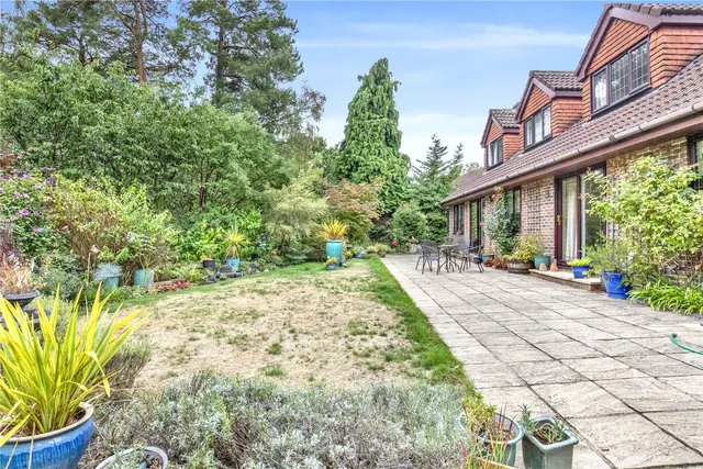 Liphook Road, Whitehill, GU35, photo 2