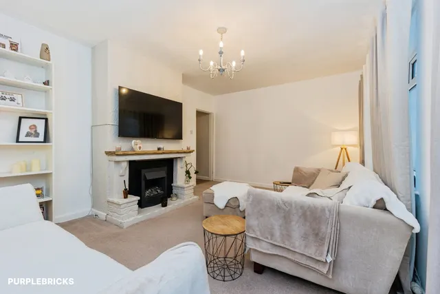 Ashdale Close, South Reddish, SK5, photo 2