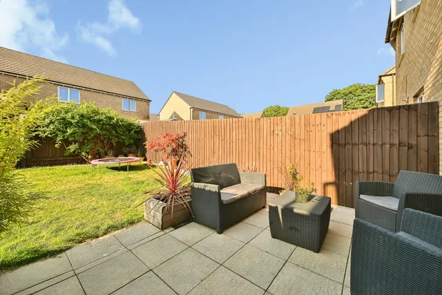 Photo 2 — Chalfont Drive, NOTTINGHAM, Nottinghamshire, NG8