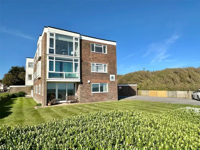Milford on Sea, Lymington, photo 1