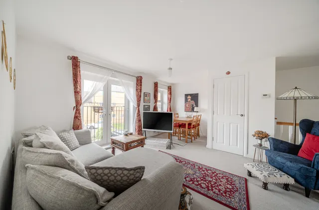 Luck Road, Bursledon, SO31, photo 1