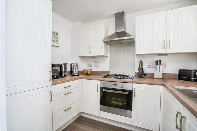 Bazeley Road, Waterlooville, PO7, photo 2