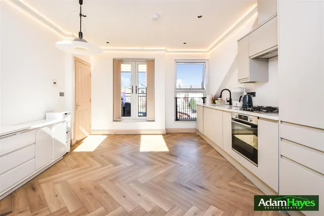 Dollis Road, Finchley Central, N3, photo 2