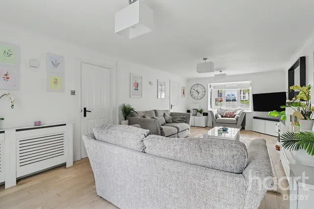 Glenmoy Close, Sunnyhill, DE23, photo 3