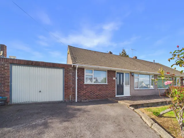 3 bedroom house, Queens Road, BS13