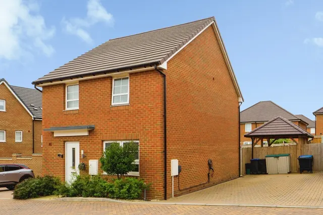 Redstart Hill, Whitfield, Dover, Kent, CT16, photo 1