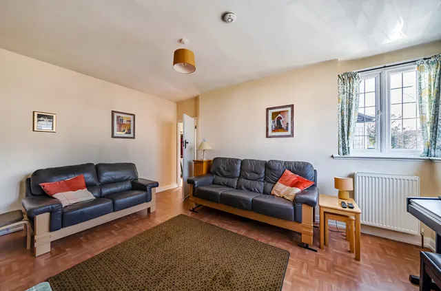 Photo 3 — Crombie Road, Sidcup, DA15 8AT