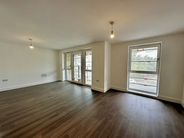 Photo 3 — Flat 8, Argo House, Milton Keynes, 34 Atlas Way, MK10 9UF