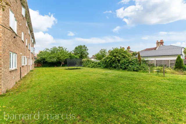Jengar Close, Sutton, SM1, photo 3