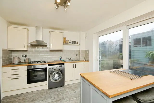 Borrowfield Road, Derby, photo 1