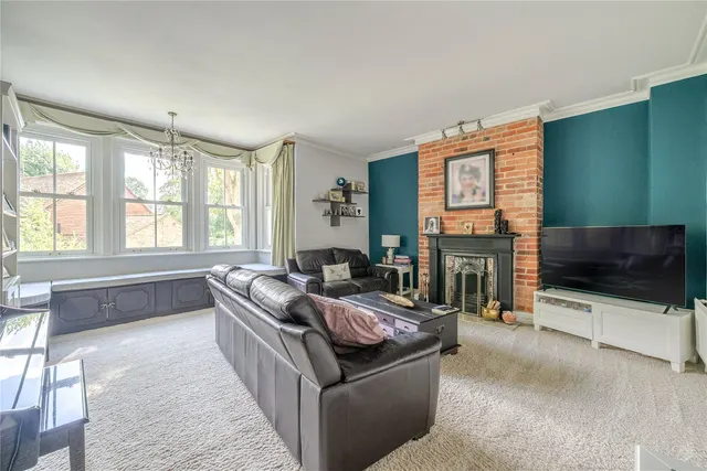 Portesbery Road, Camberley, GU15, photo 1
