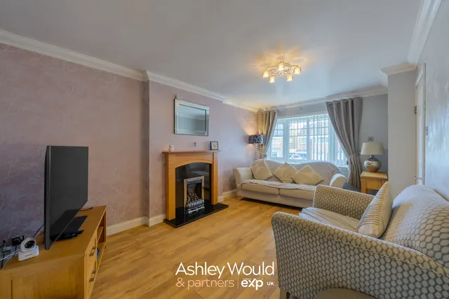 Photo 2 — Pevensey Close, Tividale, Oldbury, B69
