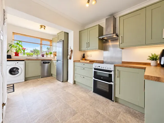 Hatherley, Yate, BS37, photo 1
