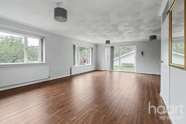 Stow Park Crescent, Newport, NP20, photo 2