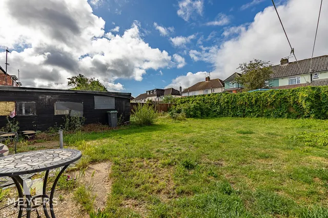 Rochester Road, Bournemouth, BH11, photo 3