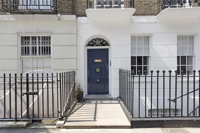 Conway Street, London, W1T, photo 1