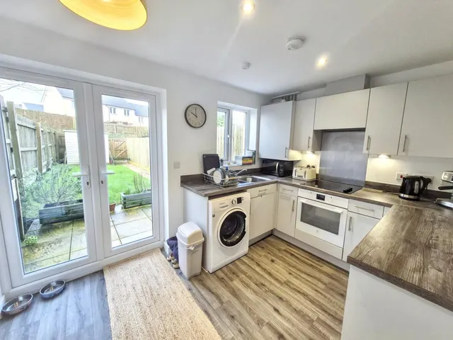 St Budock Way, TR11, photo 3