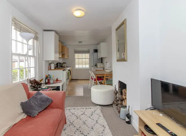 Photo 2 — Kenmont Gardens, Willesden, NW10