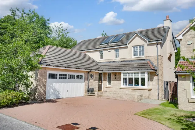 Burnland Crescent, Elrick, AB32, photo 1