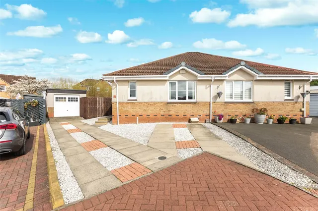 Redwood Crescent, Cambuslang, Glasgow, South Lanarkshire, G72, photo 1