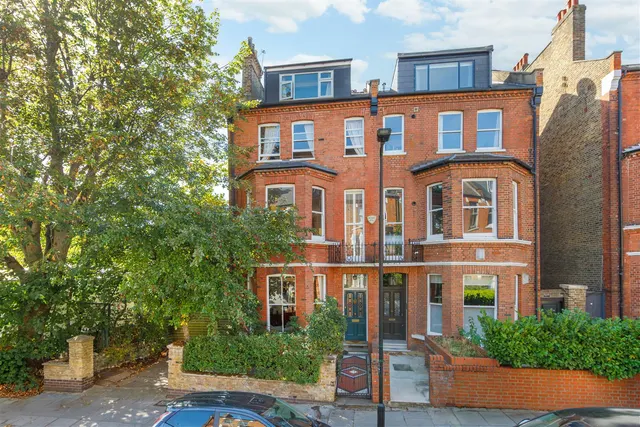 Savernake Road, Hampstead, NW3, photo 1