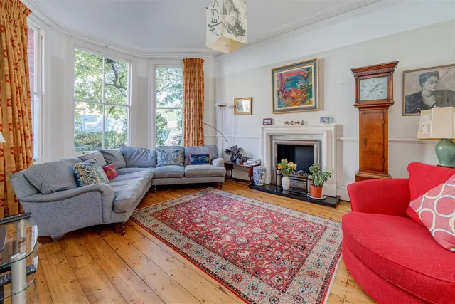 Savernake Road, Hampstead, NW3, photo 2