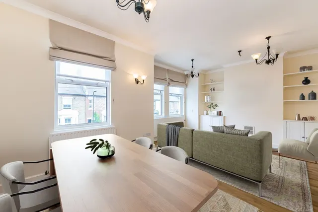 Berrymede Road, W4, photo 2