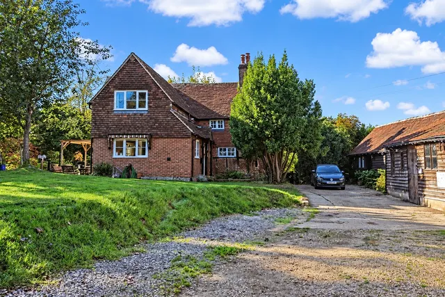 Petworth Road, Witley, GU8, photo 1