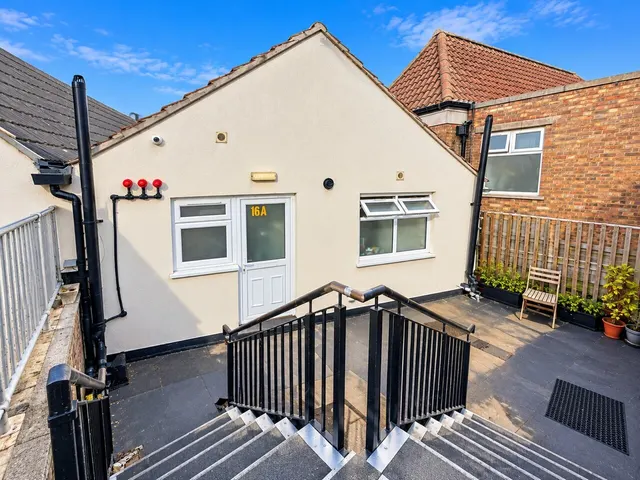 Trafalgar Place, Boston, PE21, photo 1