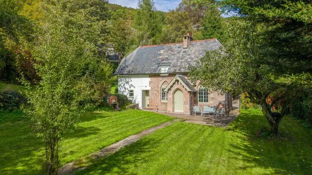 Llandogo, NP25, photo 2
