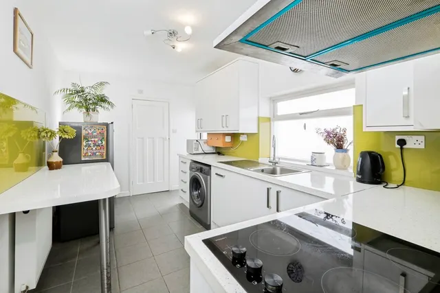 Adelaide Street, Penzance, TR18, photo 2