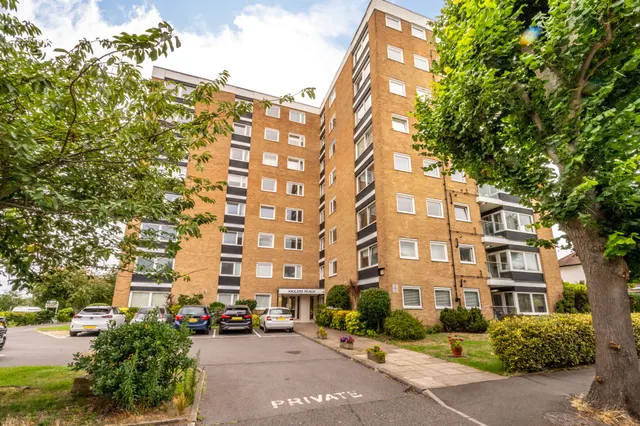 Surbiton, KT6, photo 1