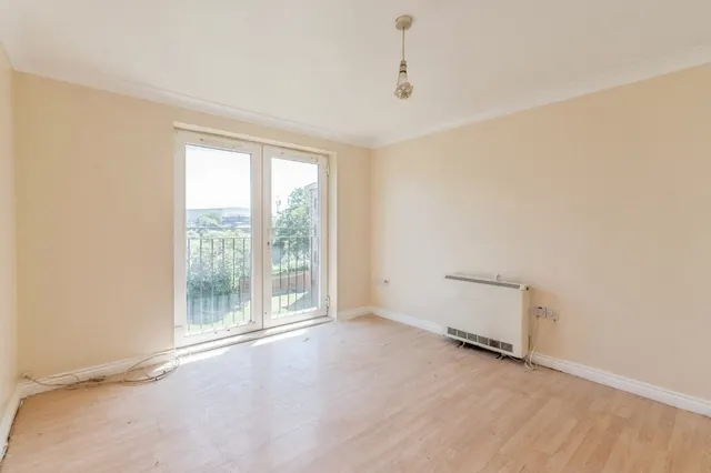 Photo 3 — Dock Road, Tilbury, Essex, RM18