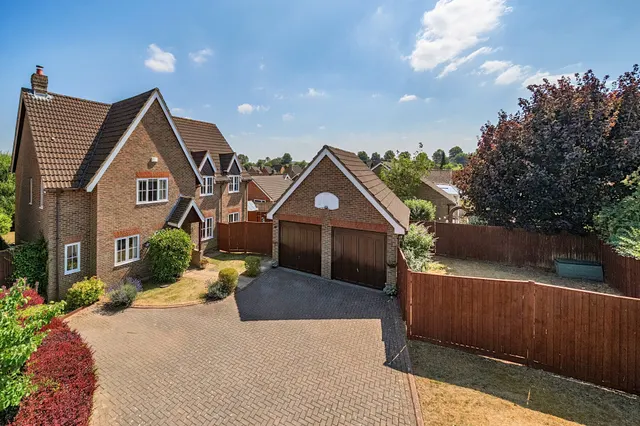 Wansdyke Road, Great Bedwyn, SN8, photo 1